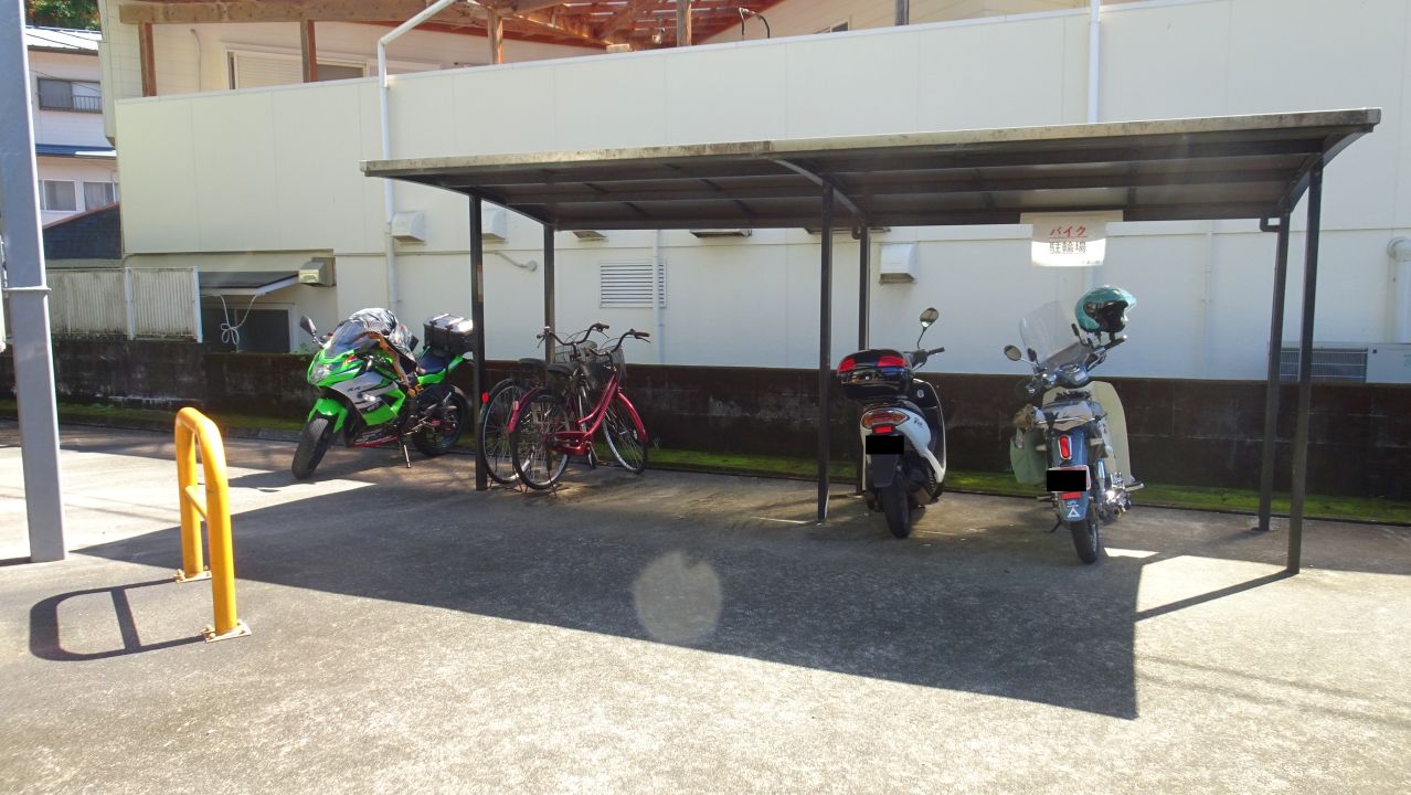 十津川温泉庵の湯　バイク駐車場