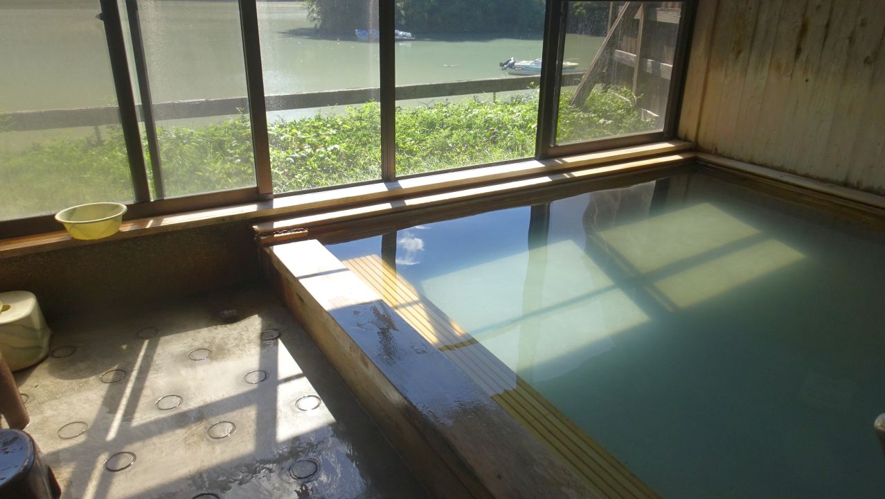 十津川温泉庵の湯　浴槽