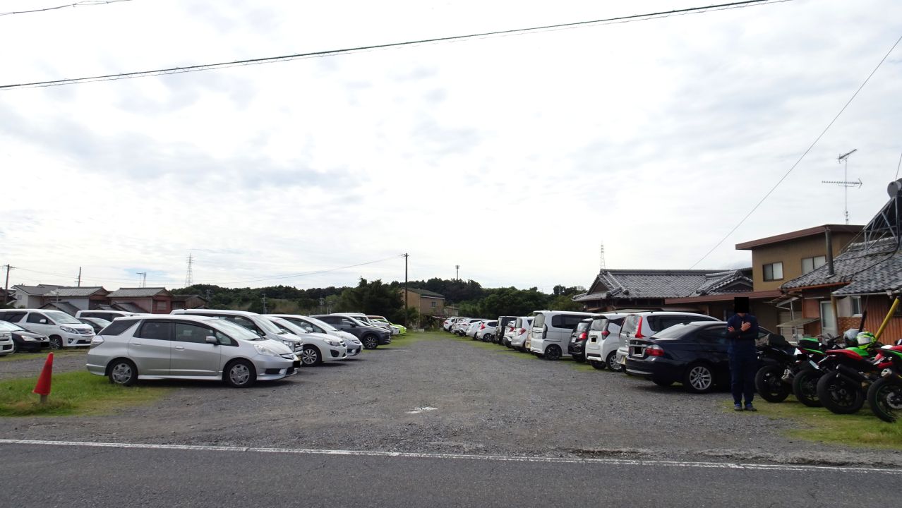 うなふじ　駐車場道の向かい側1